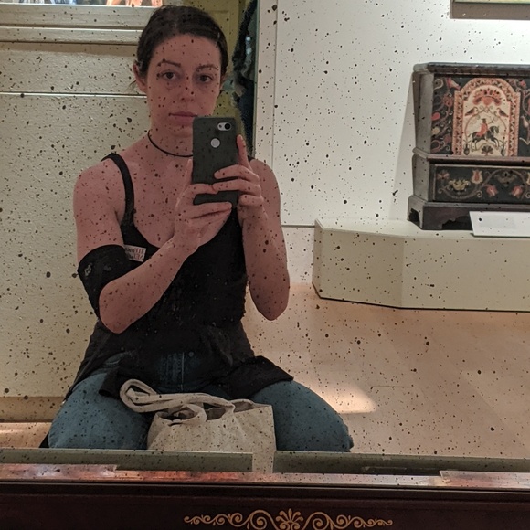 Meet your Posher, Kimberly - Picture 2 of 3